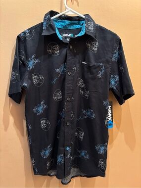 Tony Hawk Men Skull and Rose Short Sleeve Woven Shirt Size Medium NWT